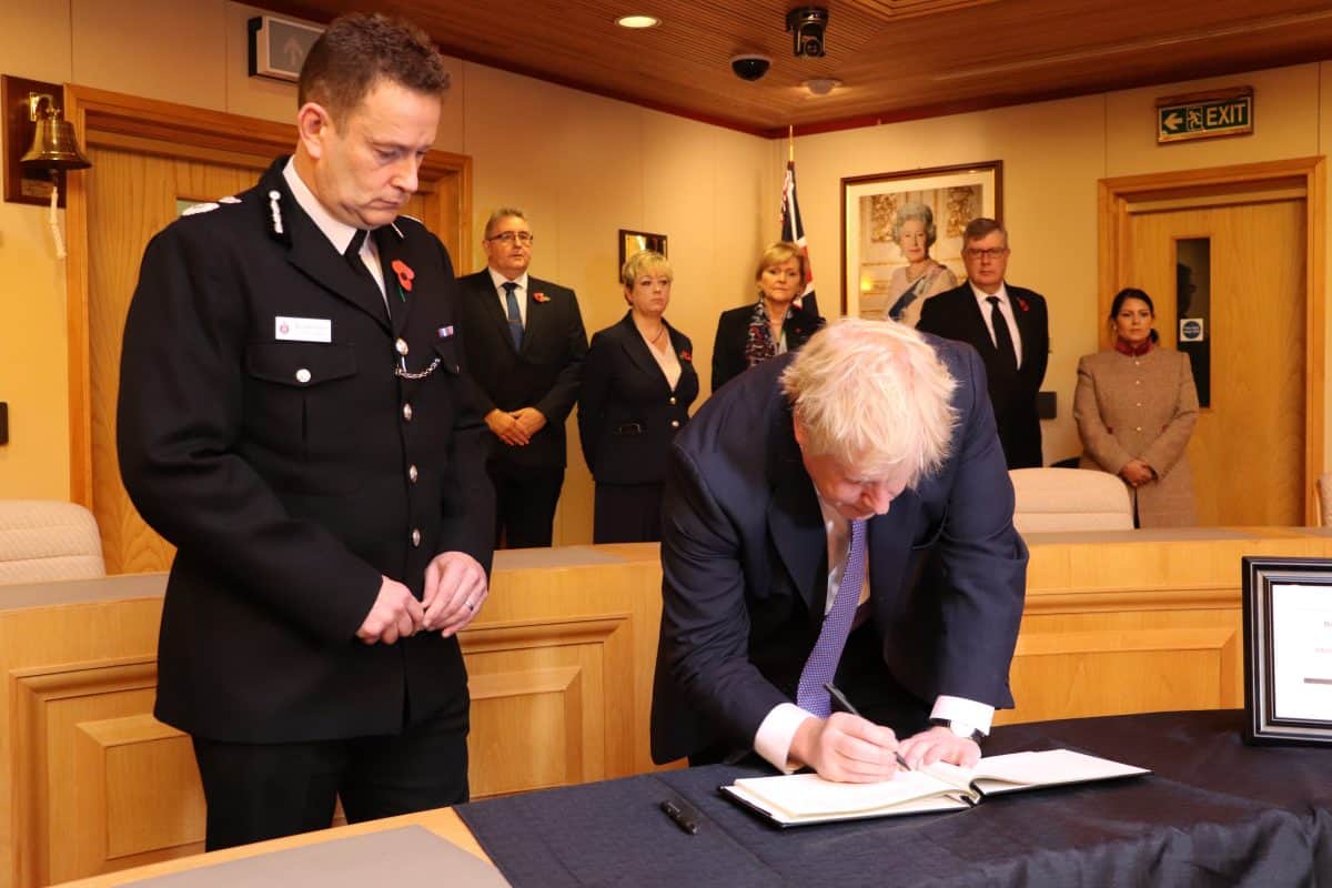 Featured image for “Prime Minister pays respects to 39 people who died in lorry tragedy”