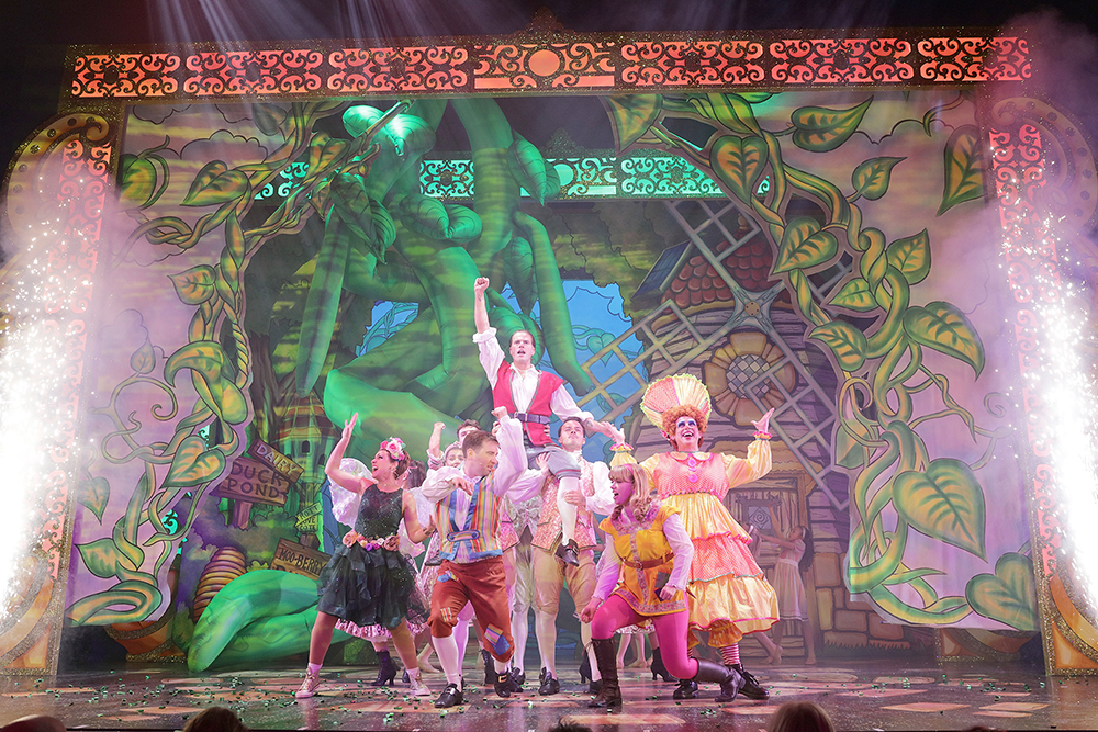 Featured image for “Jack and the Beanstalk pantomine review”