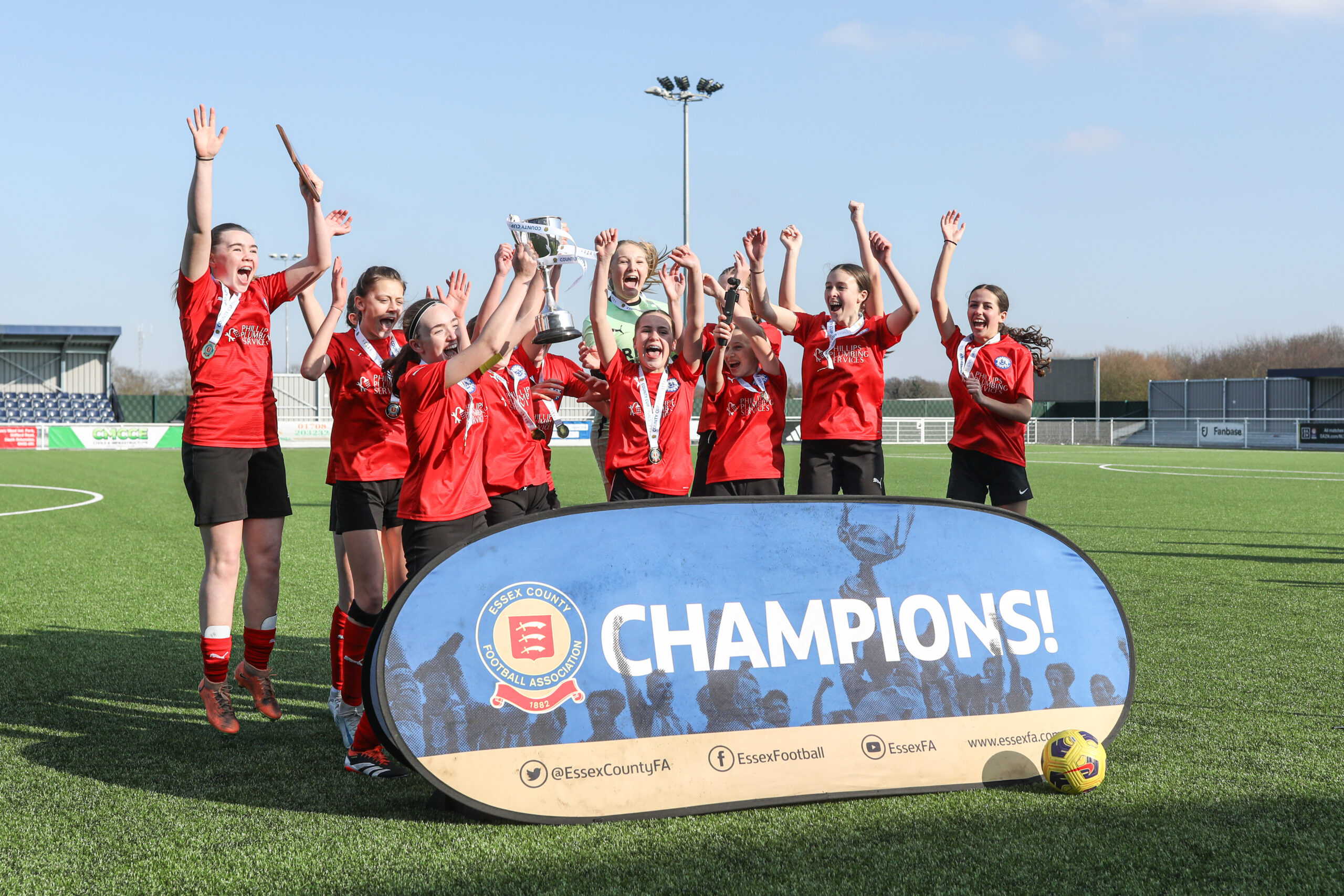 Featured image for “Billericay Town (Blues) lift the Essex Under 14s Girls Cup”